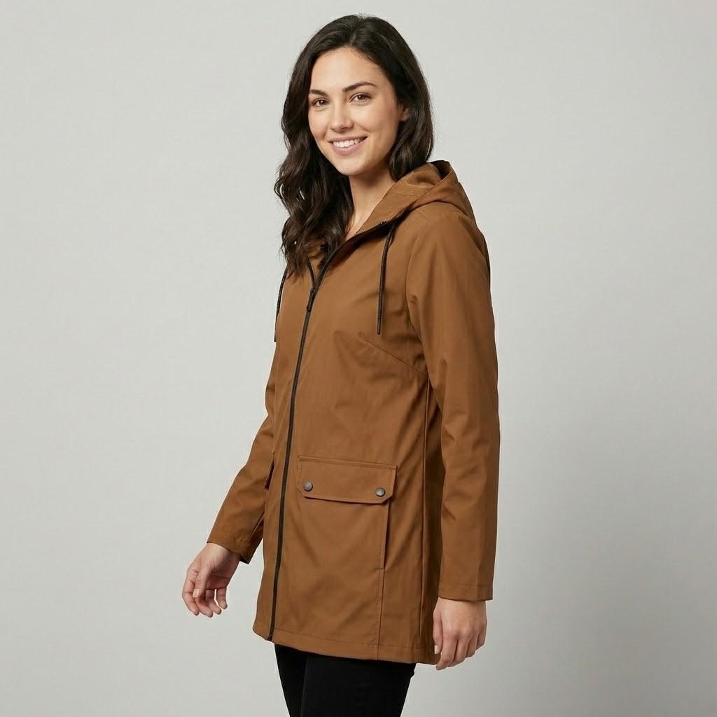 Kevyt parkatakki suoralinjaisella leikkauksella ja hupulla