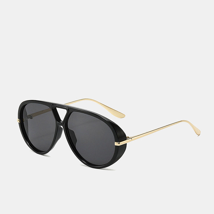 Aviator aurinkolasit erottuvilla sivuilla