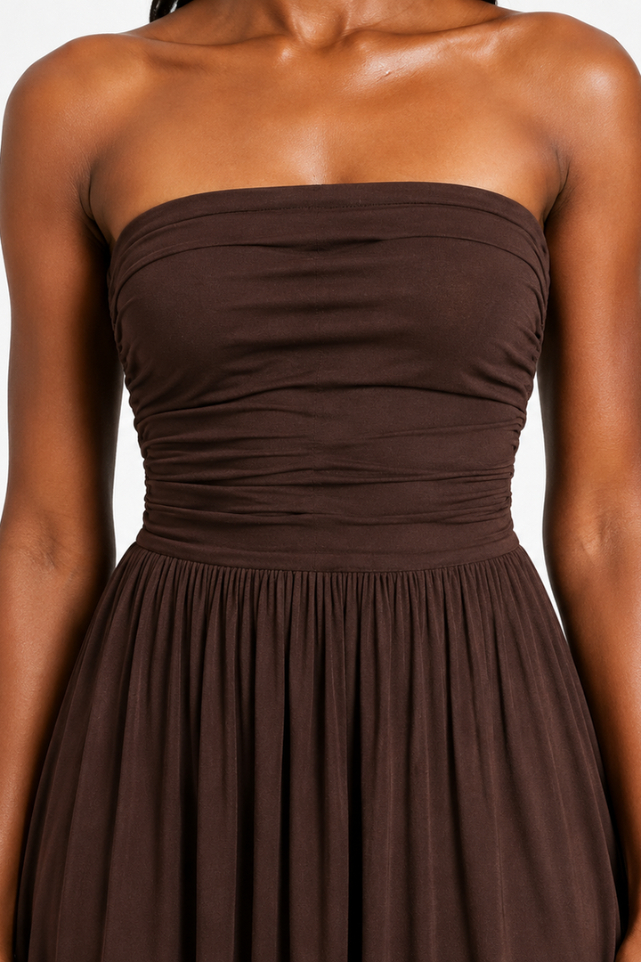 Anita | Pleated maksimekko olkaimettomana