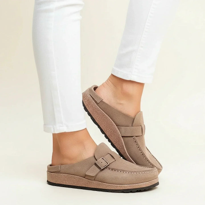 Mukavat avokärkiset slip-on kengät