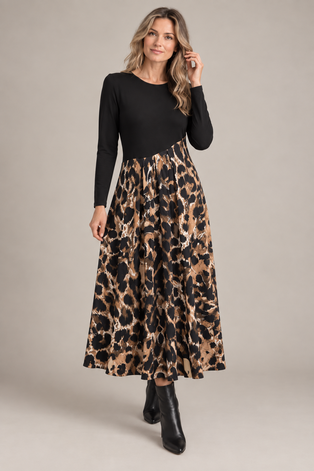 Leona | Midi mekko leopardikuosilla