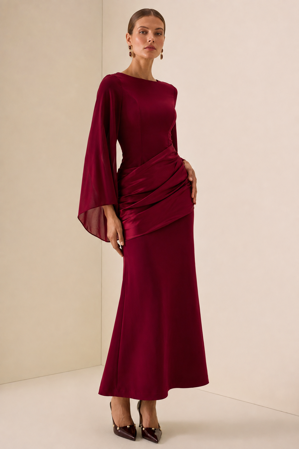 Alana | Maxi mekko viittahihalla