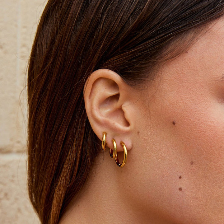 Kolme kultaa mini rengas korvakorut