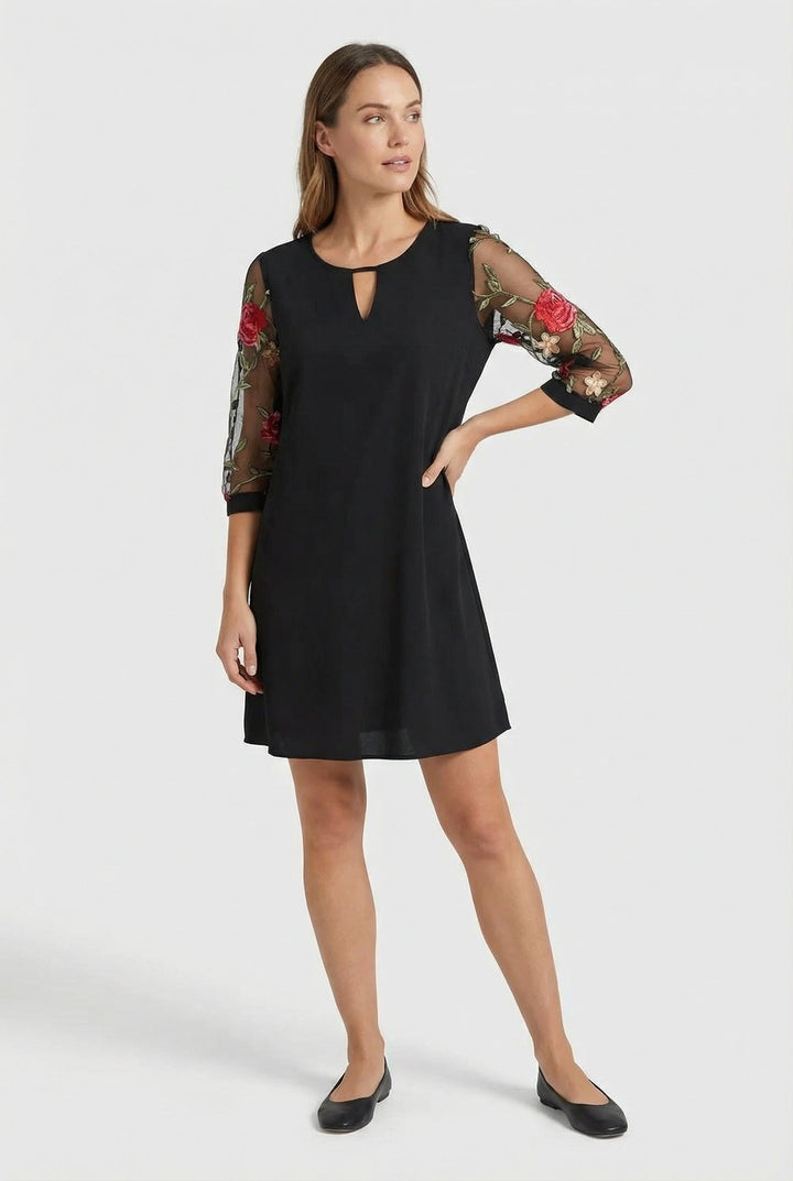 Tamia | Kevyet elegantit mini mekko