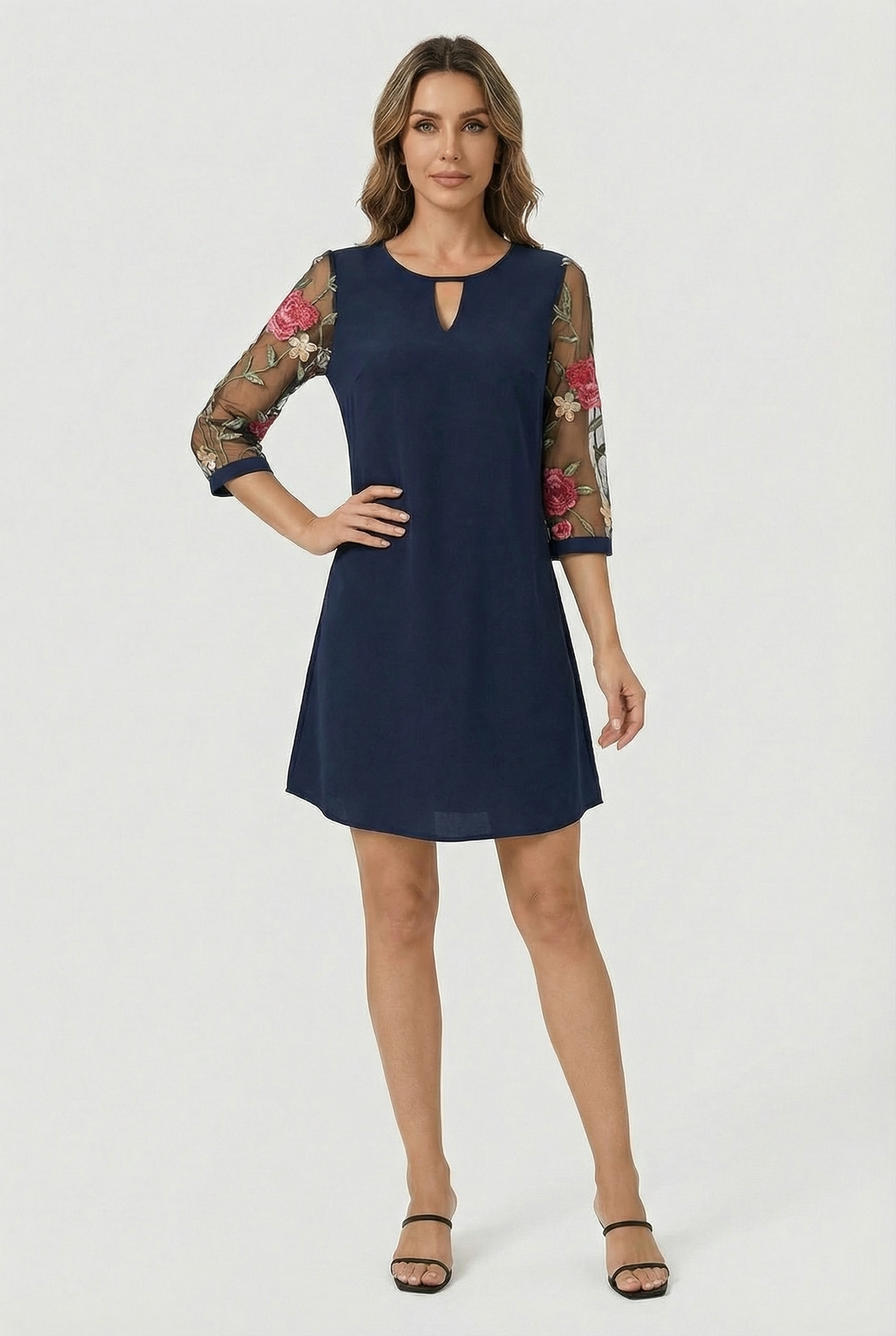 Tamia | Kevyet elegantit mini mekko