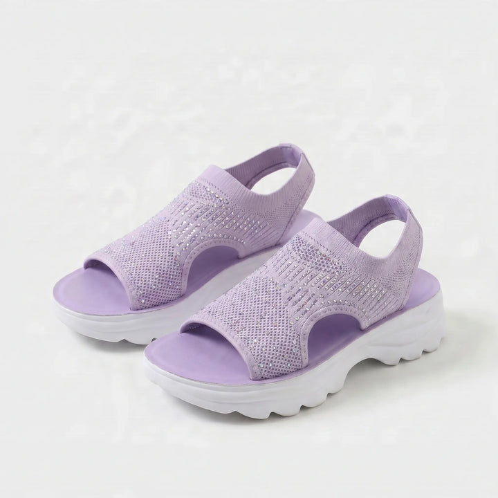Avoin malli platform-sandaalit