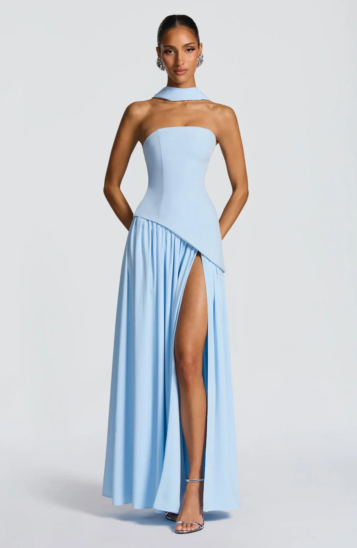 Regina | Maxi mekko halkiolla