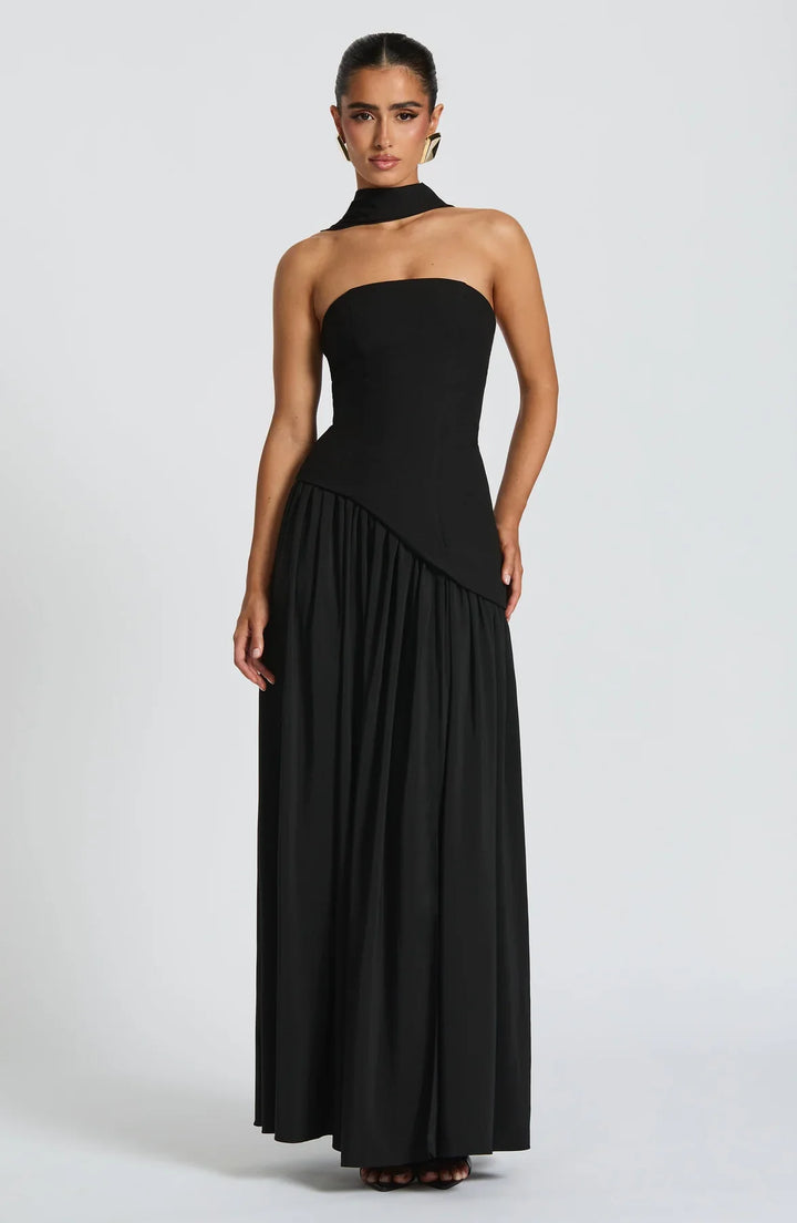 Regina | Maxi mekko halkiolla