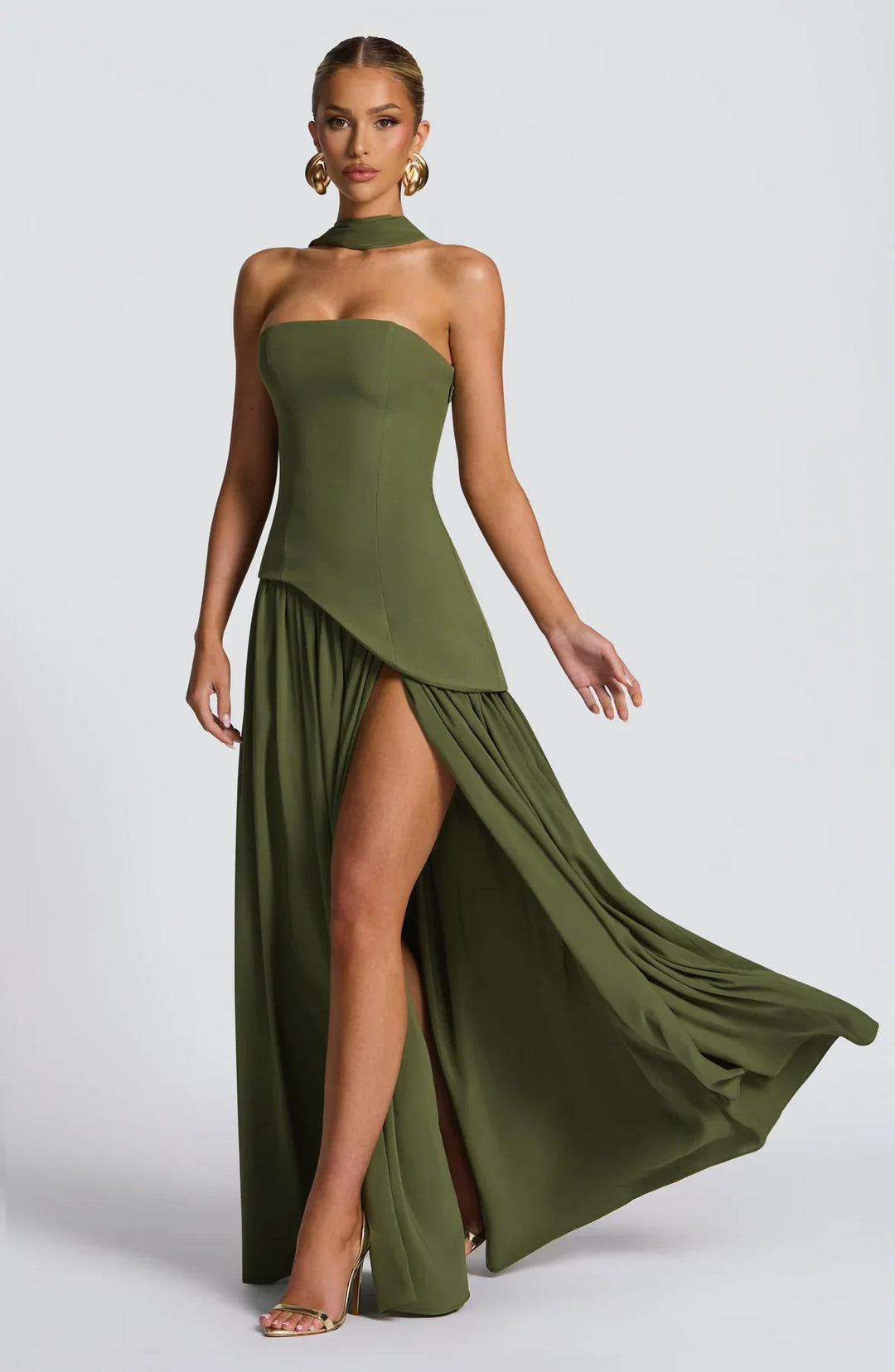 Regina | Maxi mekko halkiolla