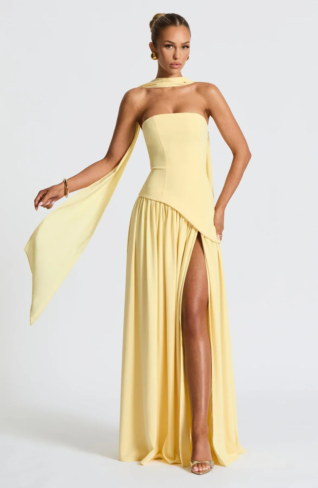 Regina | Maxi mekko halkiolla