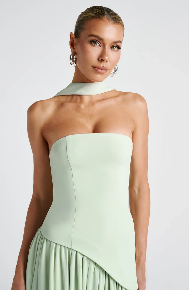 Regina | Maxi mekko halkiolla