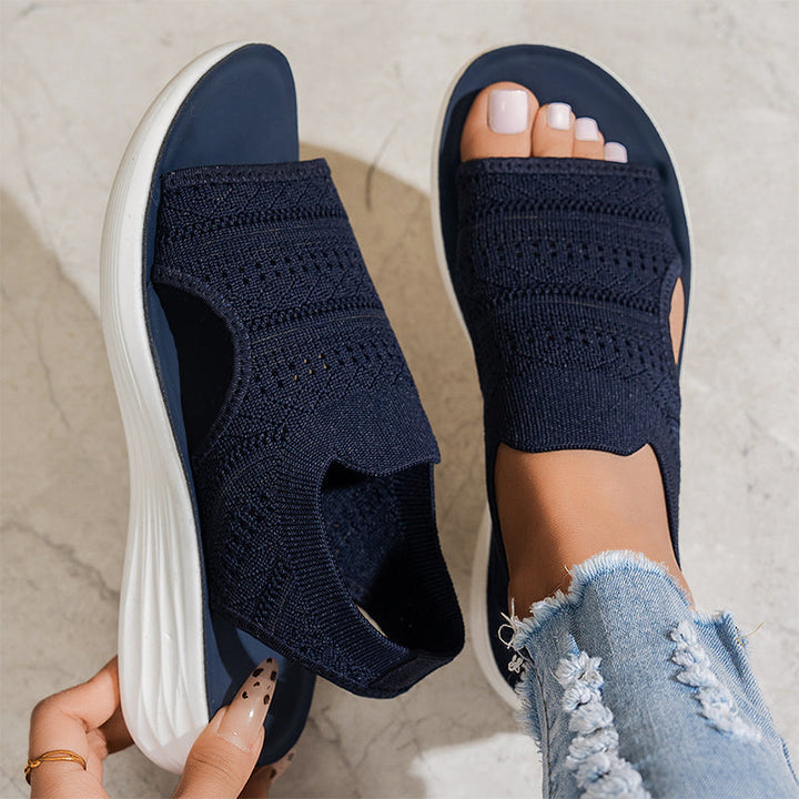 Avoin malli platform-sandaalit